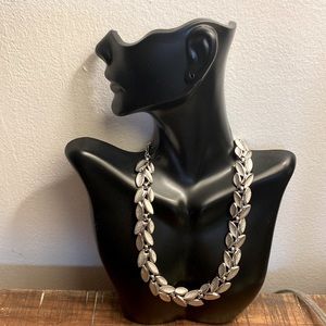 Crown Trifari Leaves Necklace, Rhodium Plated, 1960s Vintage Jewelry